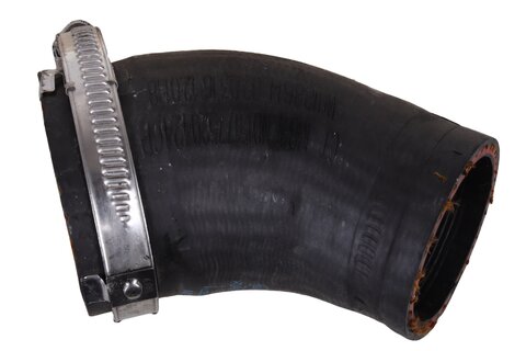 Trubka vzduchová intercooler 04B145822J