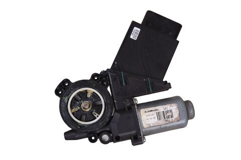 Levý přední motorek stahovacího mechanismu okna 8200424423