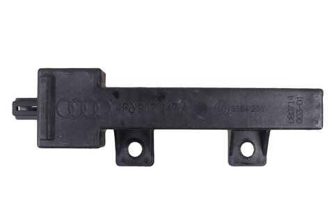 Anténa KESSY pro bezklíčový přístup 4F0907247A