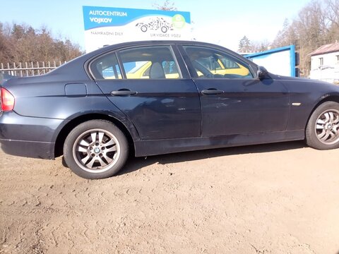 BMW 320i 110kW