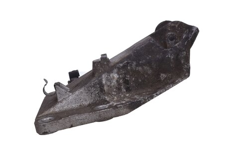 Držák motoru levý 22116760315