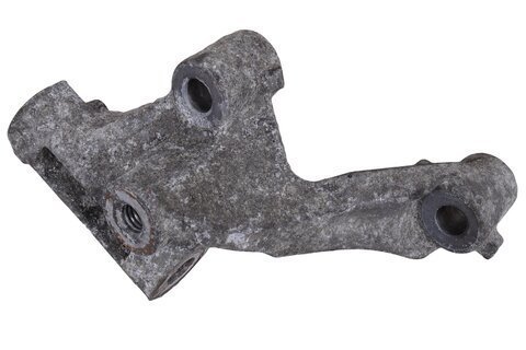 Držák alternátoru 04B903143