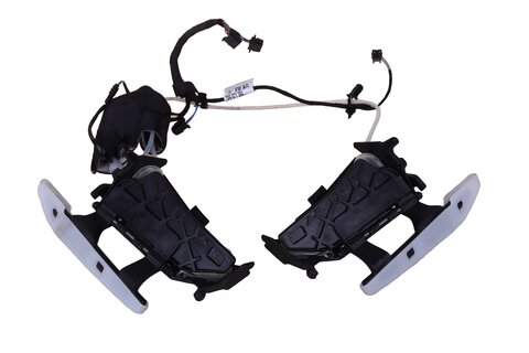 Nastavení boční části opěrky sedadla spolujezdce 7P6881066D