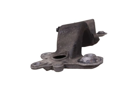 Příčný držák převodovky (manuál) 8E0399261P