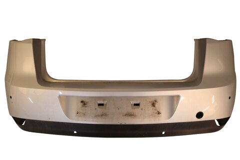 Nárazník zadní  s otvory pro parkovací senzory pro lak - 5-ti dv.