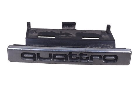 Nápis do přední mřížky QUATTRO 4G0853736