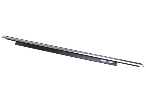 Stírací těsnění zadního okna vnější levé chrom 4G0853763