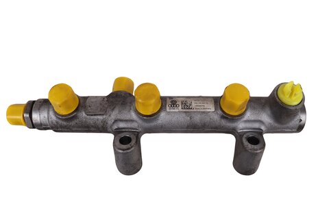 Rozdělovač paliva pravý (rail) 059130090CM