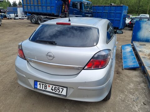Opel Astra (H) 1.6 77kW