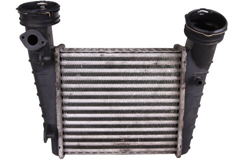 Chladič nasávaného vzduchu - intercooler 3B0145805H