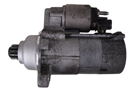 Startér 2,0 kW 02M911024M