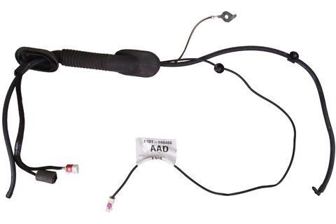 Průchodka pátých dveří - ostřikovač + anténa F1DT-14D466-AAD