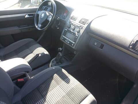 Volkswagen Touran 1.6 75kW