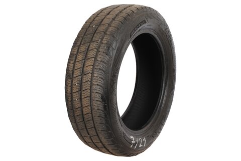 Pneumatika ZIMNI 195/60 R16C 99/97T Barum Snovalis 3 (7 mm) rok 2021
