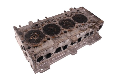 Hlava motoru s ventily