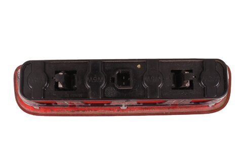 Třetí brzdové světlo pro dělené dveře