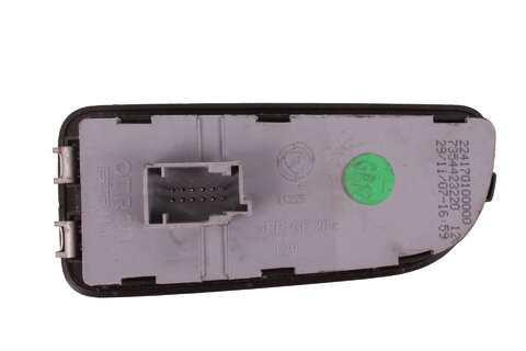 Panel tlačítek (přední mlhovky, zadní mlhovky, naklápění světel, menu)