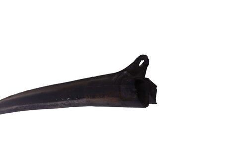 Těsnění pravých křídlových dveří YC15-V42264-AH YC15-V42264-AG 4477141