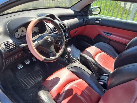 Peugeot 206 CC 2.0 100 kW