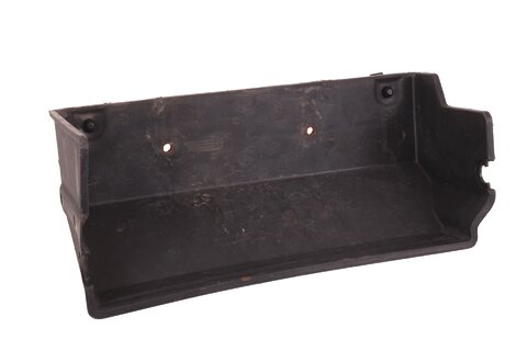 Kryt relé v motorovém prostoru