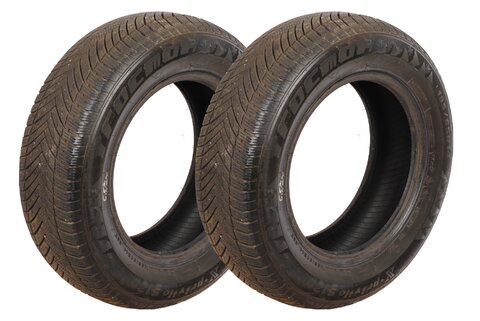 Sada dvou pneumatik ZIMNÍ 195/65 R14 89T TRACMAX X-Privilo S130 (6,5 mm) rok 2024