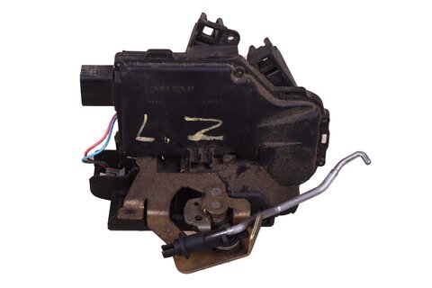 Zámek dveří zadní (7pin) levý 4B0839015G