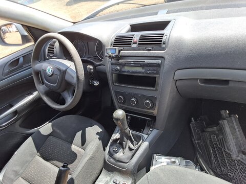 Škoda Octavia II 1.6TDI 77kW