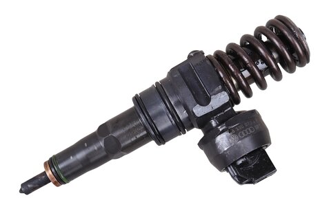 Vstřikovací tryska 2.0SDI 038130073BR