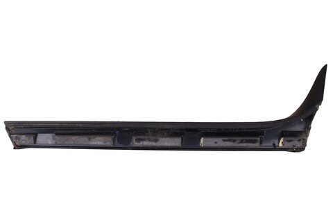 Spoiler pátých dveří levý combi 3G9805945