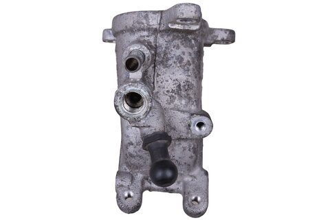 Přípojné hrdlo škrtící klapky 04L128637A