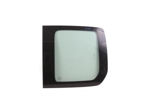 Okno zadních dveří nevyhřívané pravé