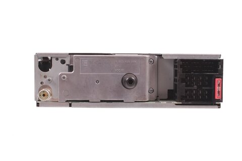 Autorádio s CD univerzální