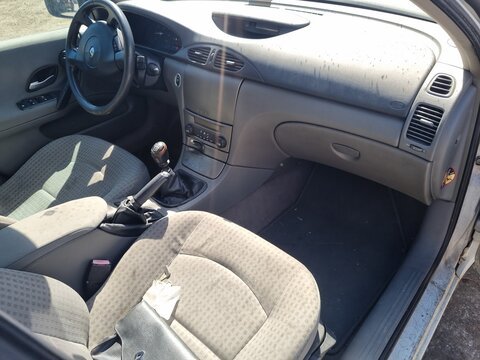 Renault Laguna 2.0 16V 120kW