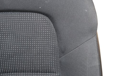 Sedadlo spolujezdce mechanické vyhřívané černé 5dv. 8P0881405AAQPD