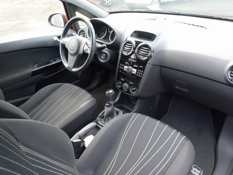 Opel Corsa 1.2 63 kW
