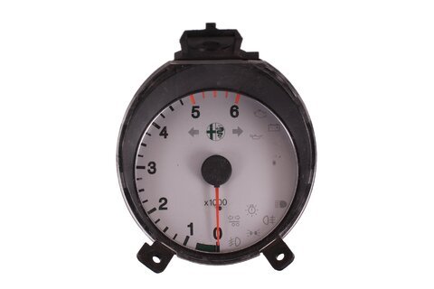 Přístrojový štít (otáčkoměr)