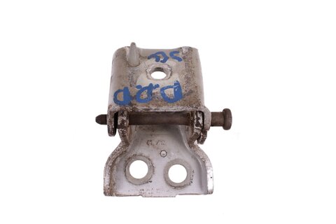 Pant předních dveří pravý spodní