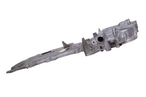 Kryt rozvodů motoru 135022839R