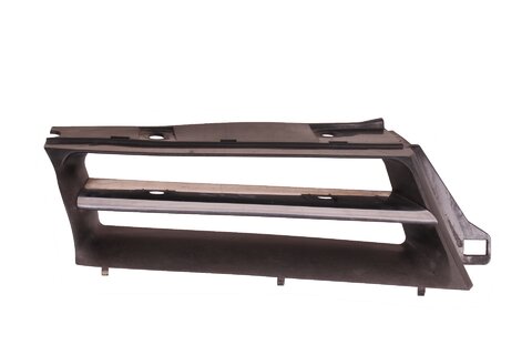 Mřížka pod kapotou pravá -03