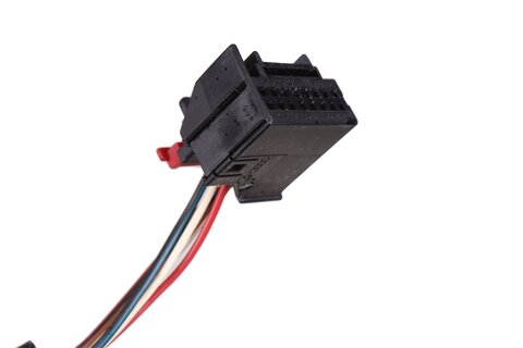 Zpětné zrcátko el. vyhřívané lakovací komplet pravé 5 pin 8P1858532K