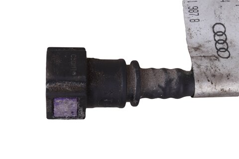 Odvětrávací trubka palivové nádrže 8K0131987B
