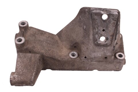 Držák motoru pravý