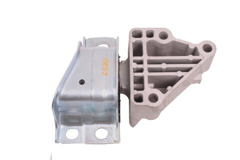 Pravé zavěšení motoru - FAST