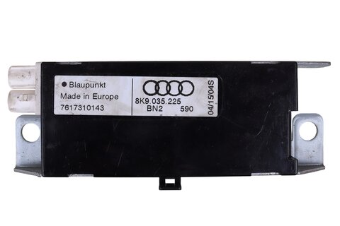 Anténní zesilovač levý C-sloupek combi 8K9035225