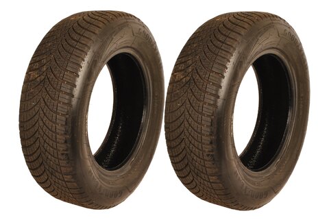 Sada dvou pneumatik CELOROČNÍ 215/65 R16 102H GOODYEAR VECTOR 4SEASONS (7 mm) rok 2022