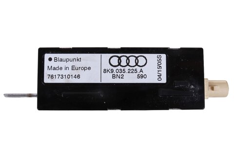 Anténní zesilovač levý combi 8K9035225A