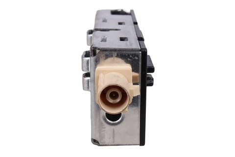 Anténní zesilovač levý combi 8K9035225A