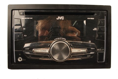 Autorádio  (CD, AUX,MP3,USB) univerzální