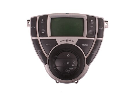 Panel ovládání topení (automatická klimatizace)