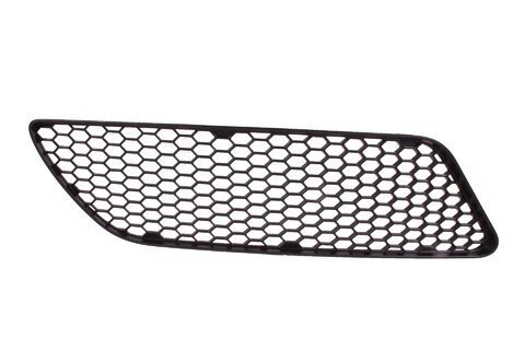 Mřížka předního nárazníku střed pravá P 04-